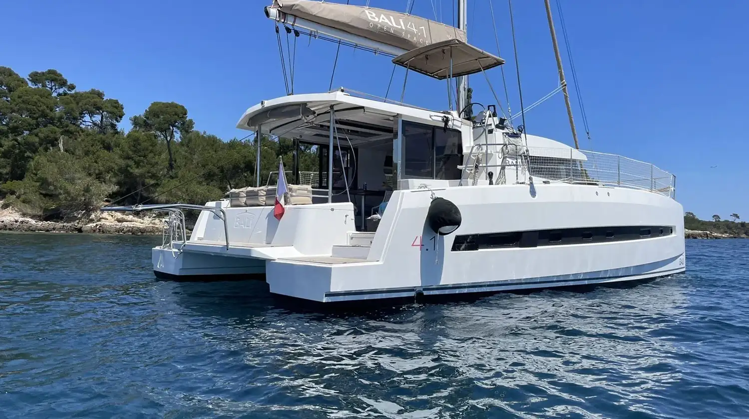 Bali 4.1 Catamaran Charter Cannes | Captain Included