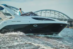 bayliner-285-charter-cannes2