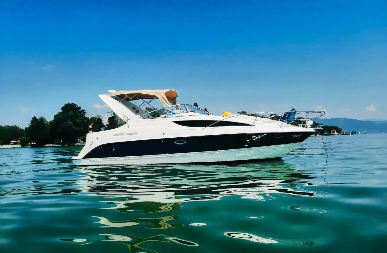 Bayliner 285 Charter Cannes | Motorboat Rental With Captain