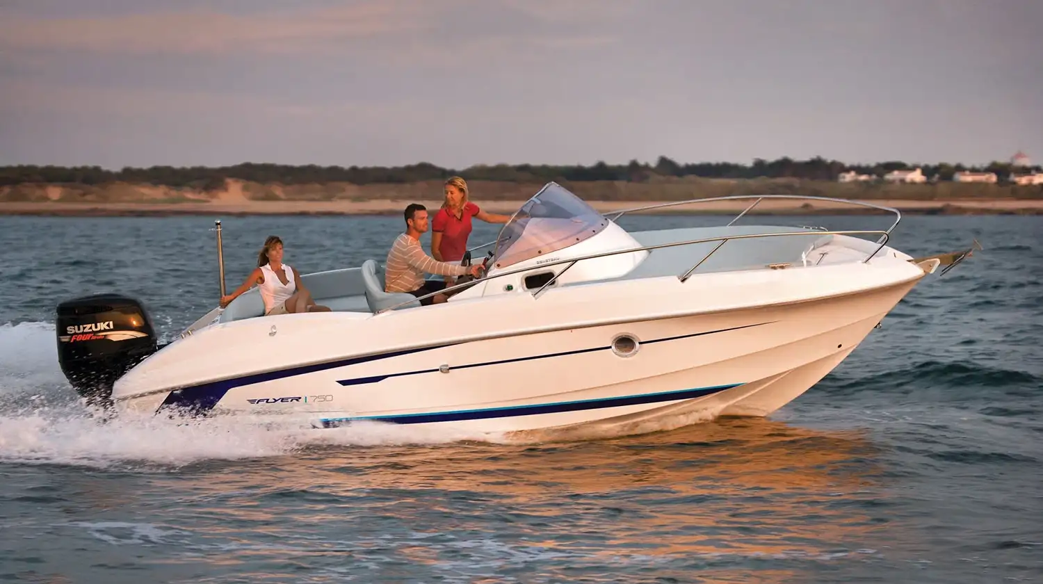 Beneteau Flyer 750 Charter Antibes | Captain Included