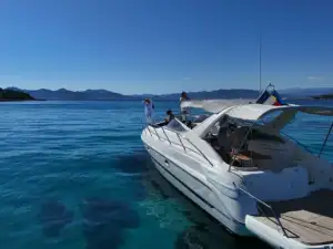 cranchi-zaffiro-34-cannes-yacht-charter3
