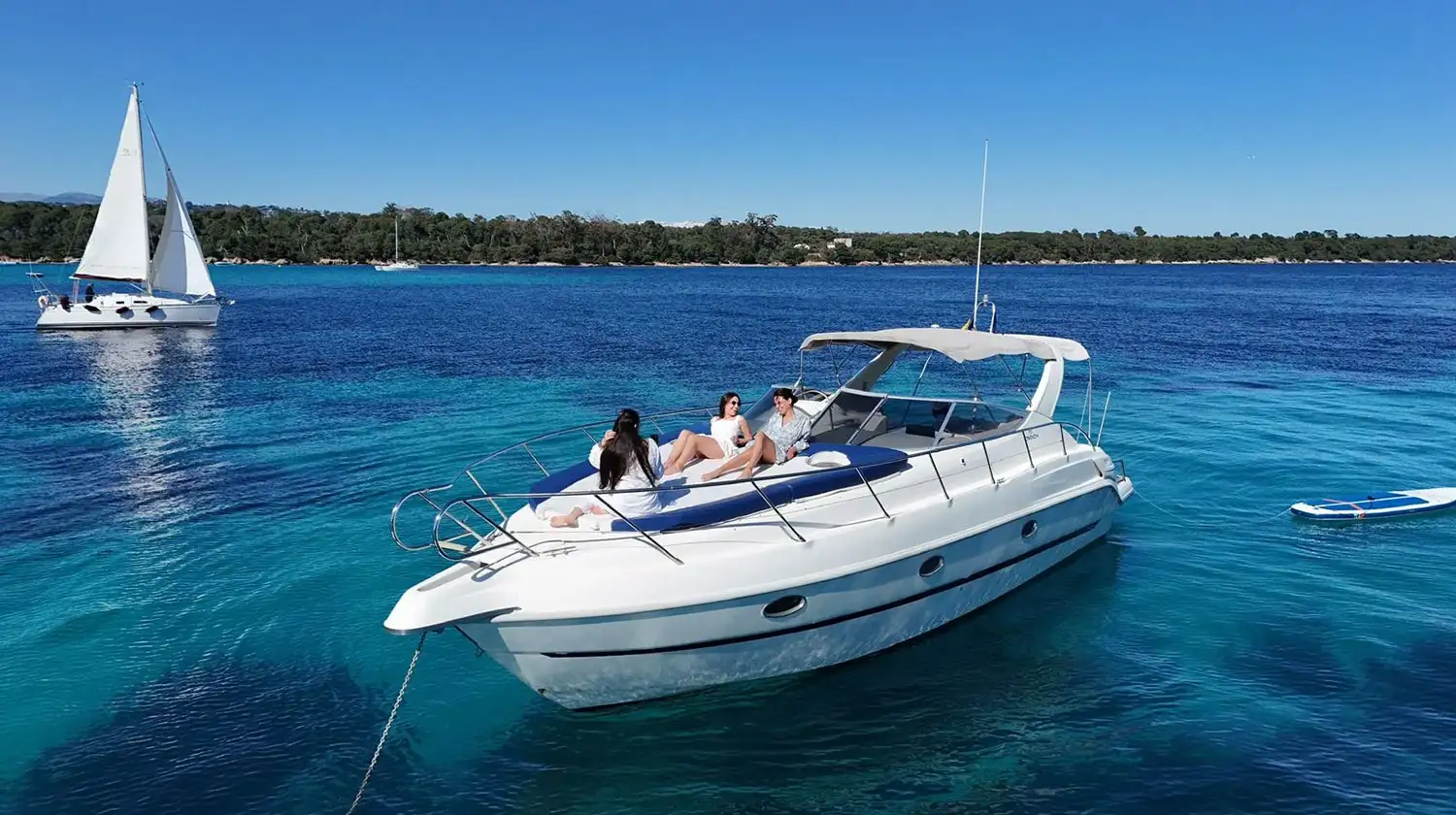 Cranchi Zaffiro 34 Cannes Yacht Charter | Captain Included