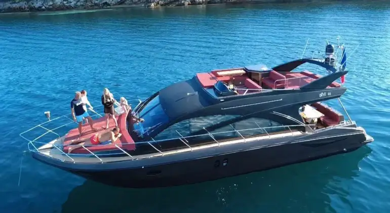 Oryx 46 Fly Charter Golfe Juan | Yacht With Captain