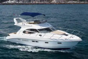 sealine-f42-yacht-charter-cannes