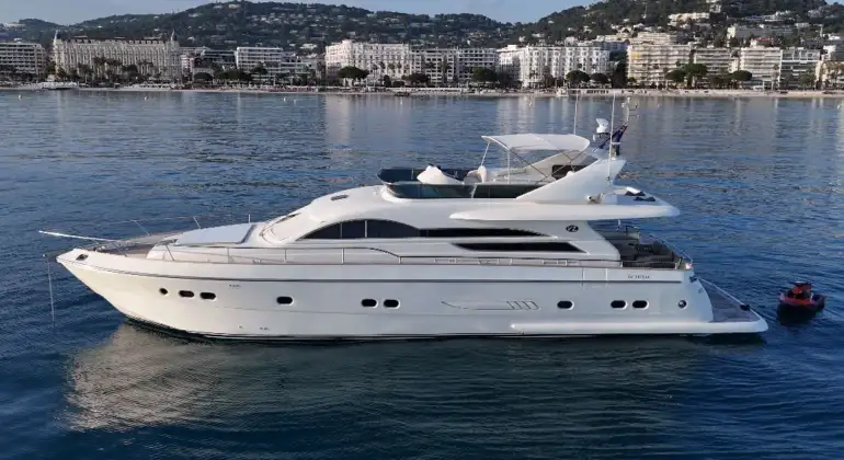 VZ 68 Yacht Charter French Riviera | Captain Included